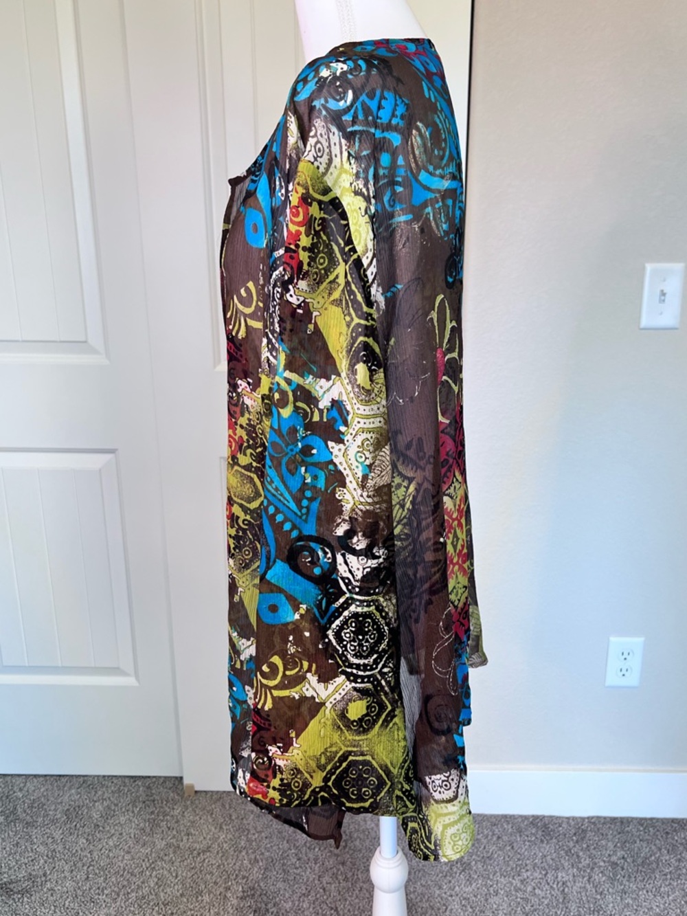 Chico’s 100%Silk Sheer tunic V-neckline 3/4 sleeves Floral Geometric Sz 3 XL 16 - Picture 2 of 9
